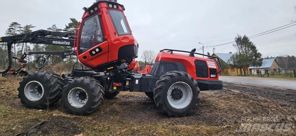 Komatsu 901 Harvesters