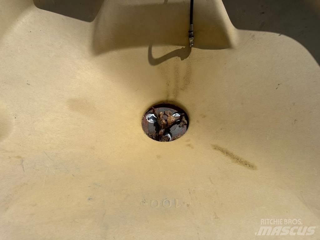 Vicon Pendelstrooier Mineral spreaders