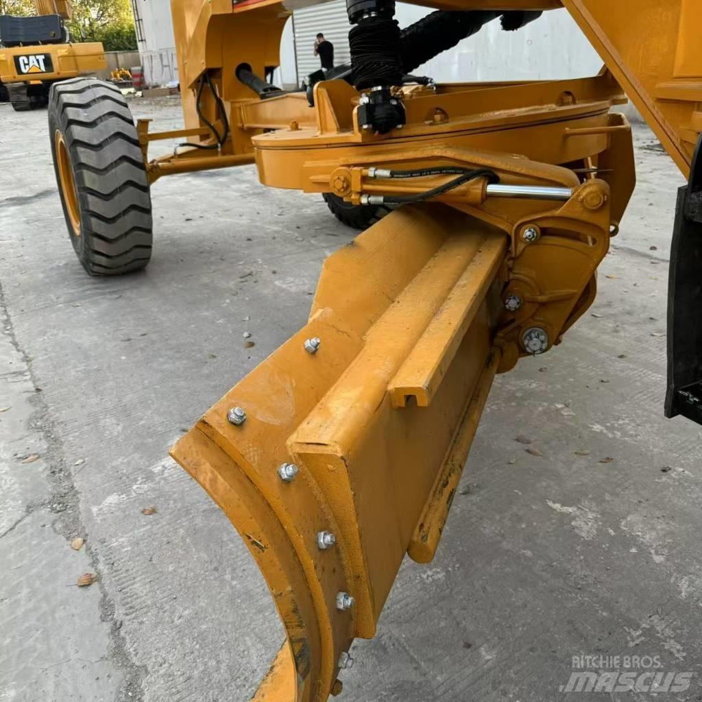 CAT 140 H Graders