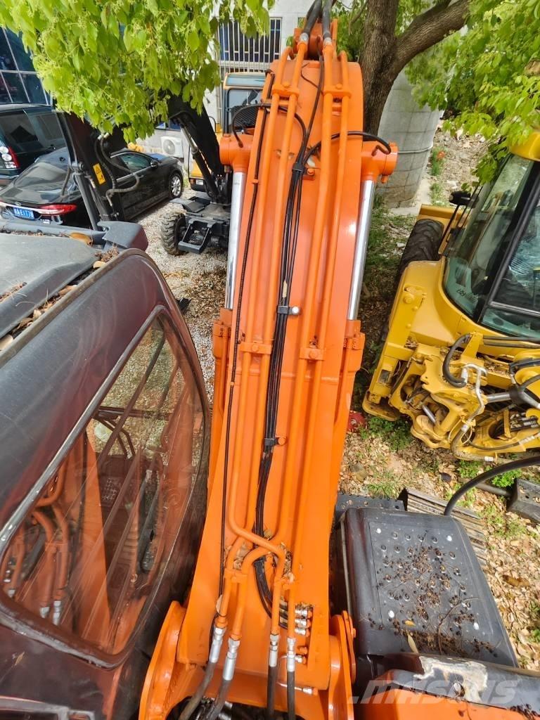 Hitachi ZX 120 Crawler excavators