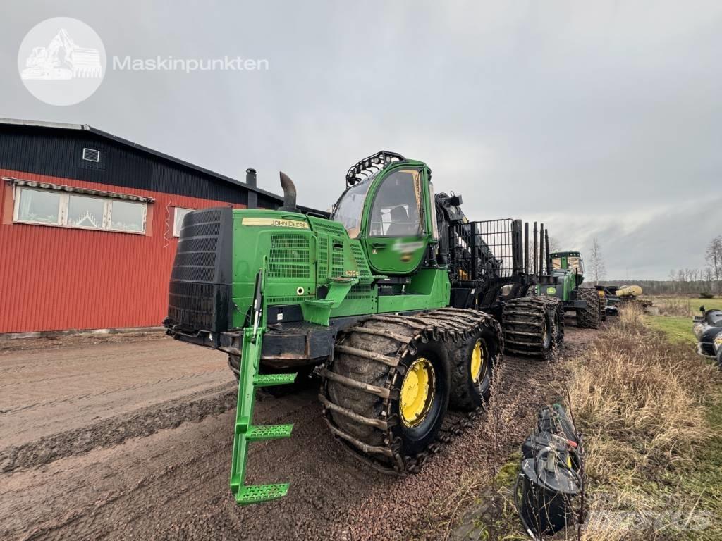 John Deere 1910 G Forwarders