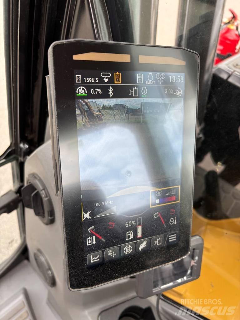 CAT 310 Crawler excavators
