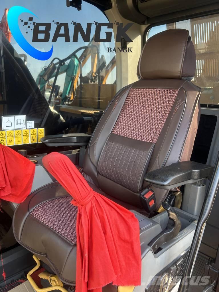 CAT 330 Crawler excavators