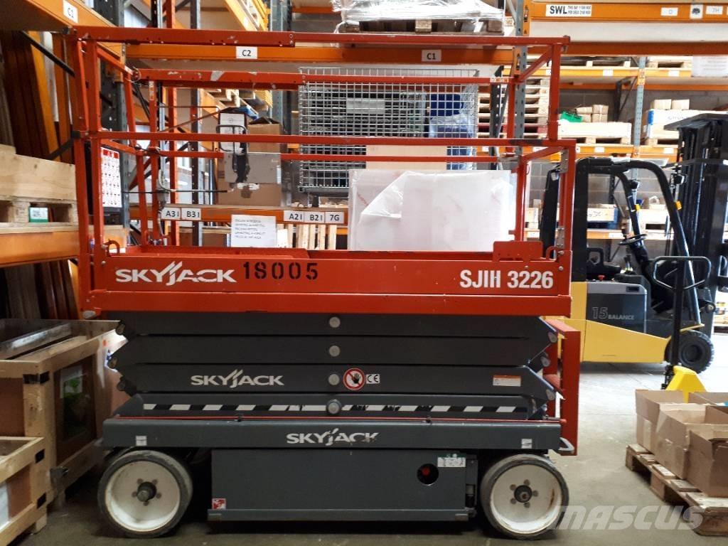 SkyJack SJ 3226 Scissor lifts