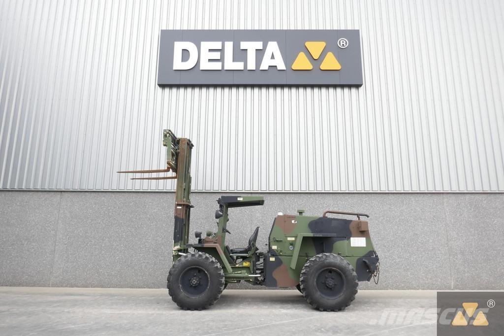 CASE M4K Ex-army Rough terrain trucks