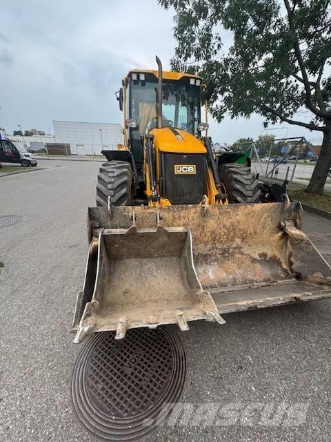 JCB 4CX PRO AEC Backhoe loaders