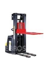 Hyster S1.4iL Pedestrian stacker