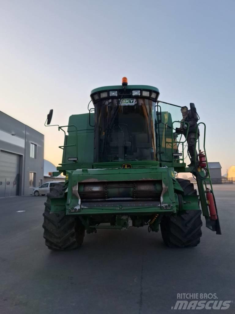 John Deere 9640 WTS Combine harvesters