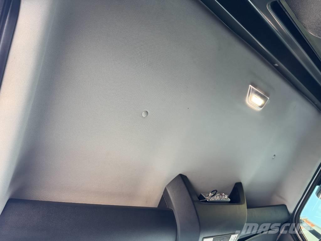 Western Star 49 X Tipper trucks