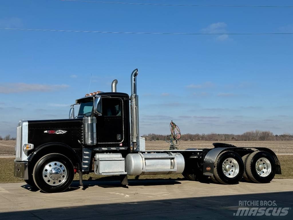 Peterbilt 389 Tractor Units