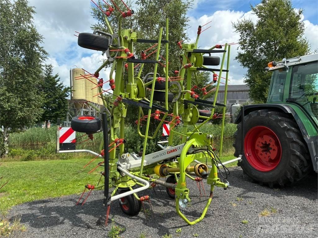 CLAAS Volto 900 Rakes and tedders