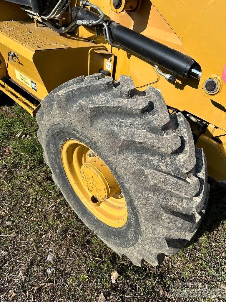 CAT 442E Backhoe loaders