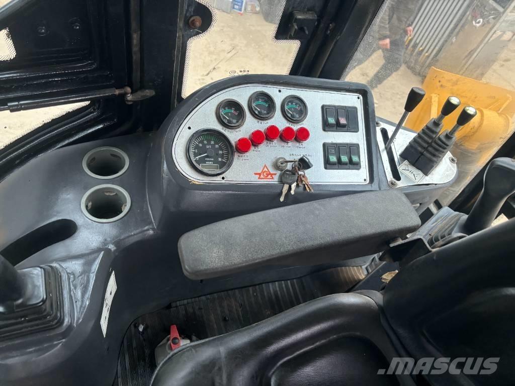 CAT 420 F Backhoe loaders