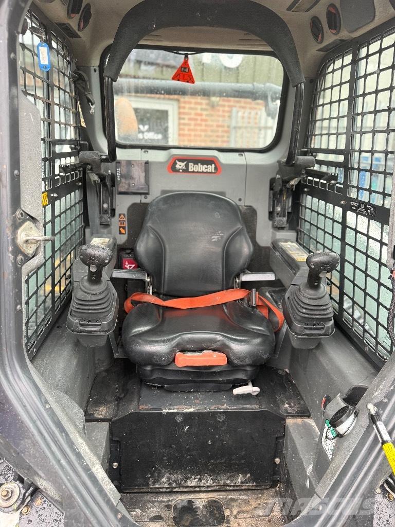 Bobcat T 66 Crawler loaders