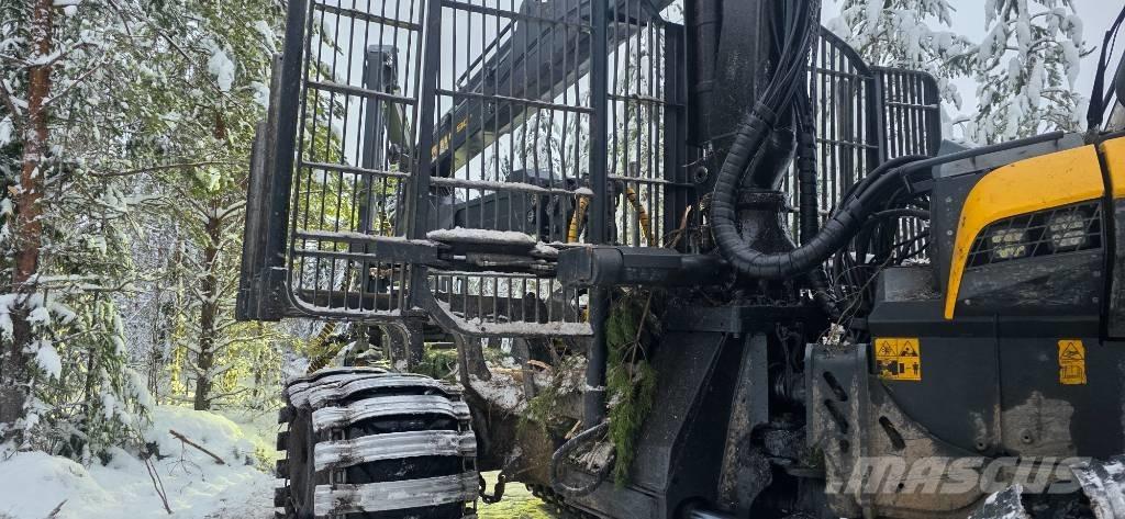 Ponsse Buffalo 8W Forwarders