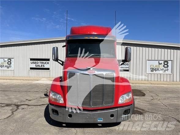 Peterbilt 579 Tractor Units