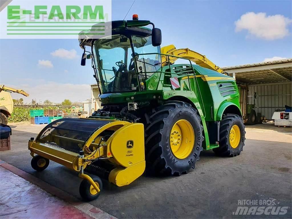 John Deere 8600I Self-propelled foragers