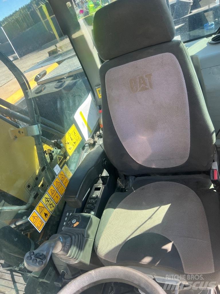 CAT M314F Wheeled excavators