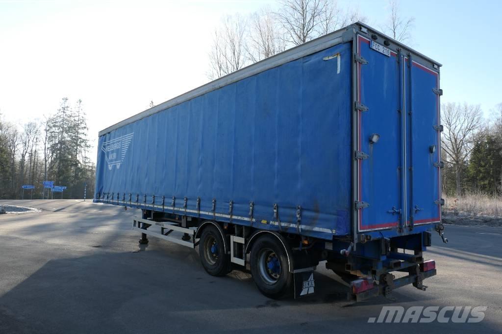 Montracon C2a Curtainsider semi-trailers