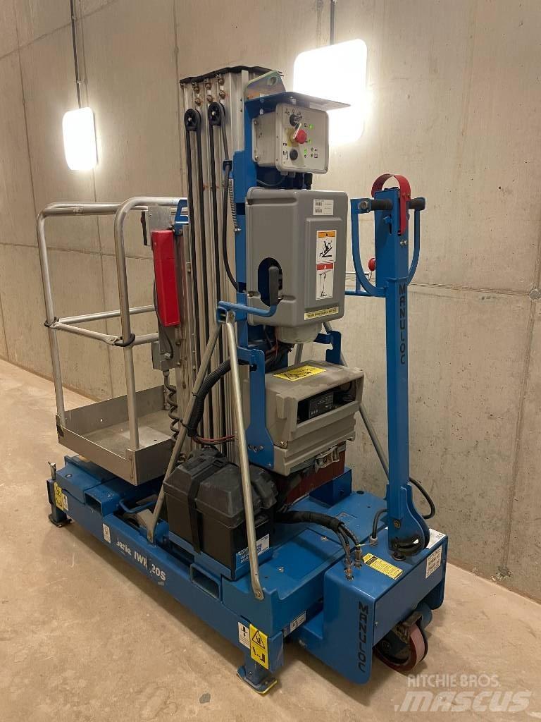 Genie IWP 20 S Vertical mast lifts