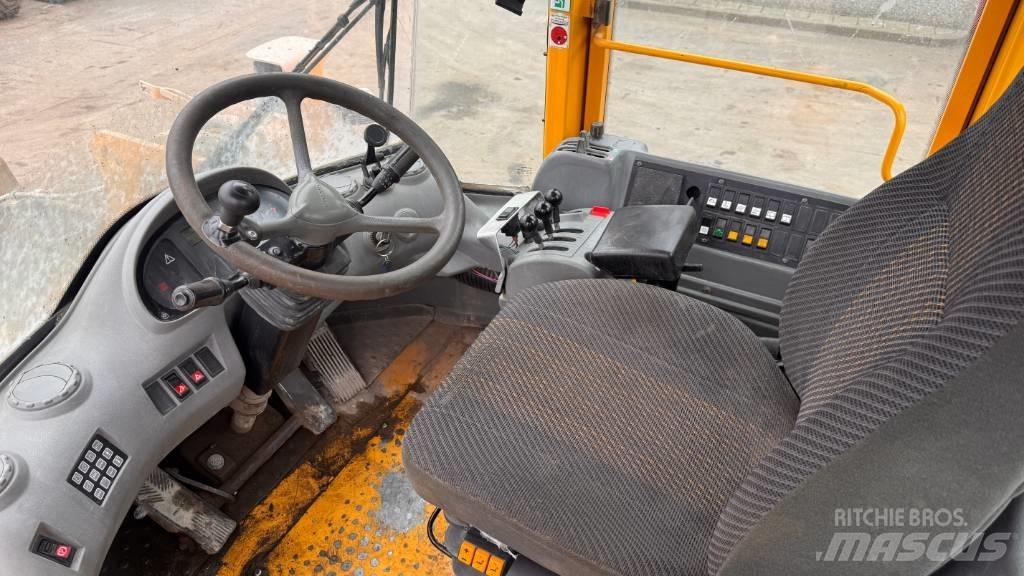 Volvo L 120 E Wheel loaders