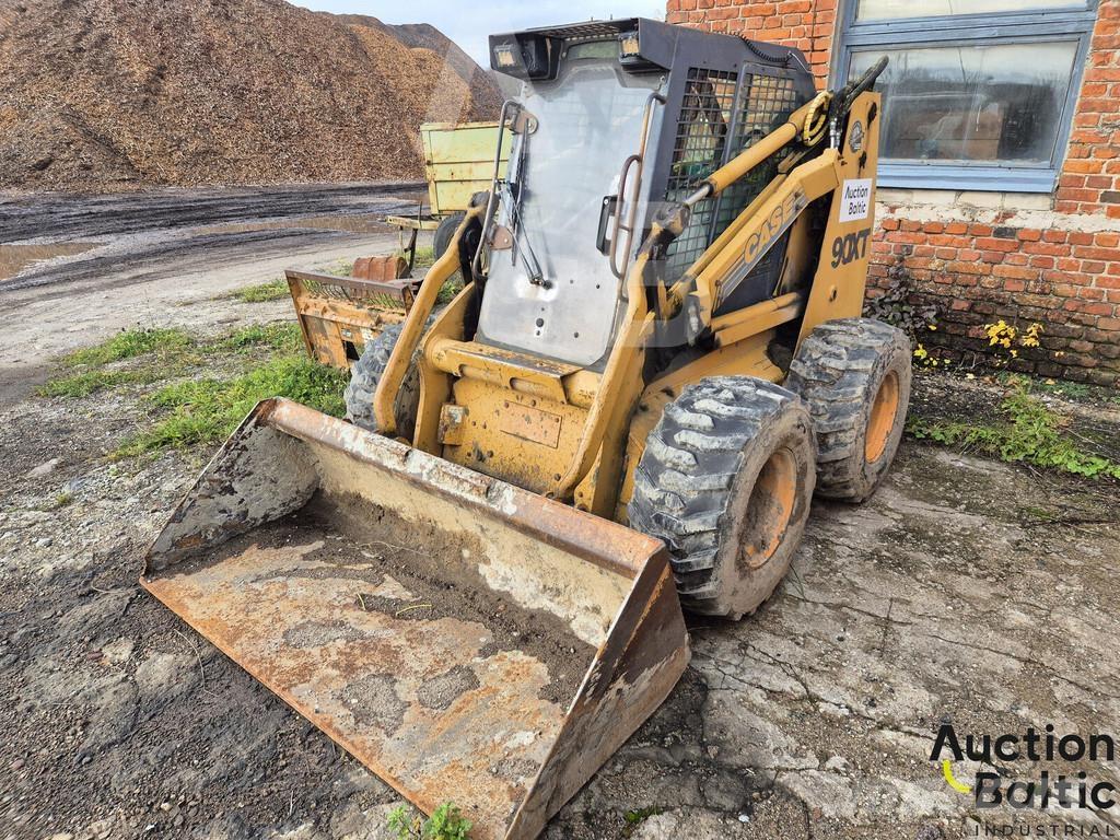 CASE 90 XT Skid steer loaders