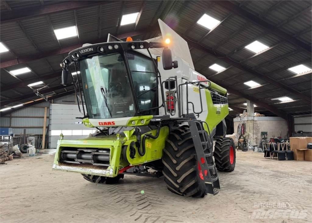 CLAAS Lexion 6700 Combine harvesters