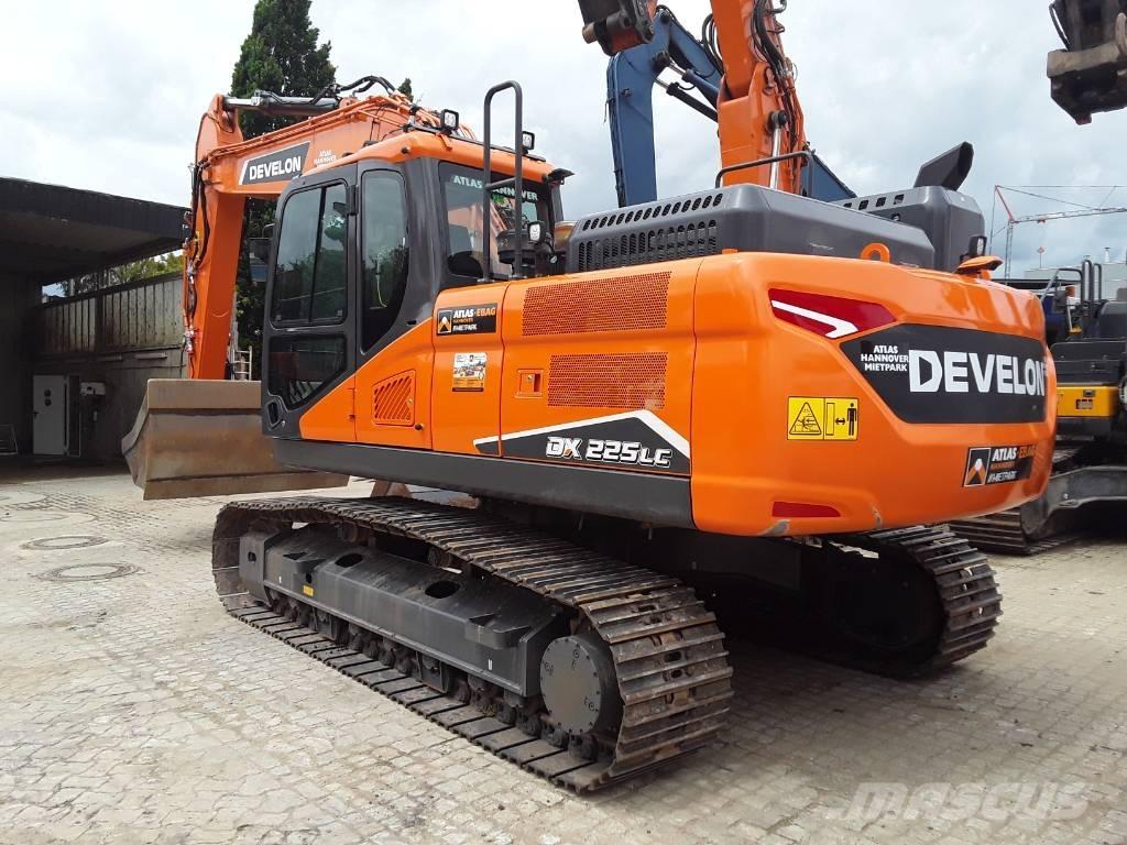 Doosan DX225LC-7 Crawler excavators