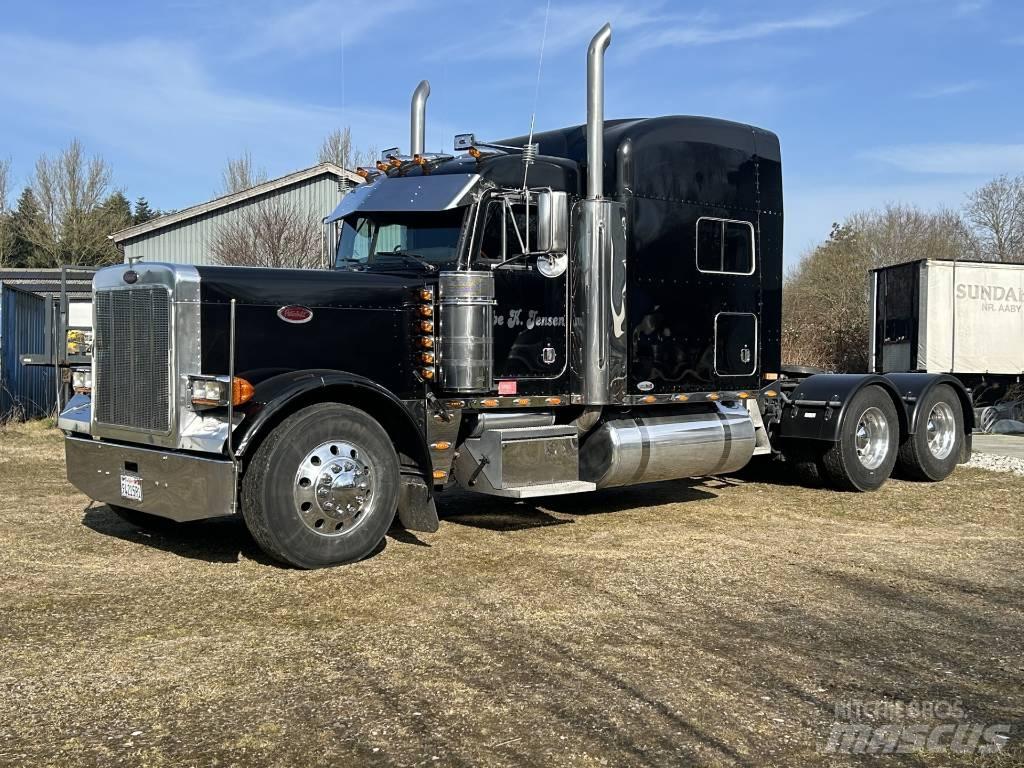 Peterbilt 379 EXT Tractor Units