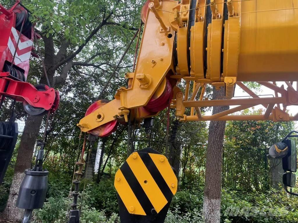 XCMG XCT25 All terrain cranes