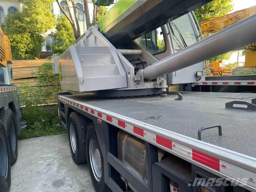 Zoomlion ZTC 251 V All terrain cranes