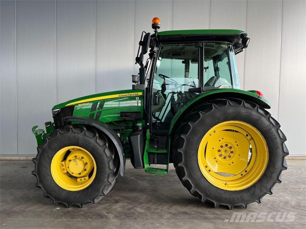 John Deere 5075 M Tractors