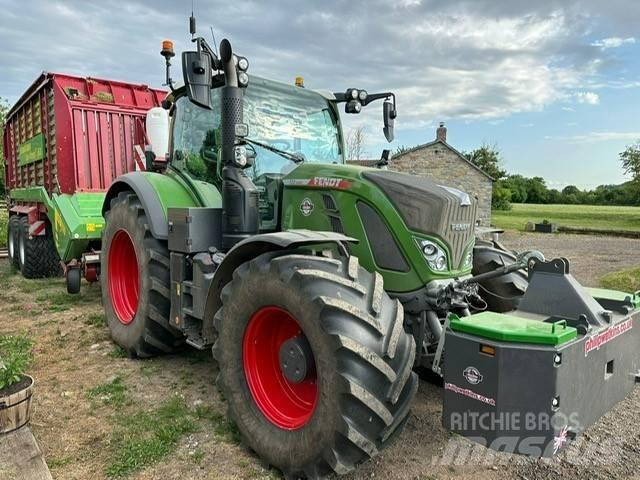 Fendt 722 Vario Tractors