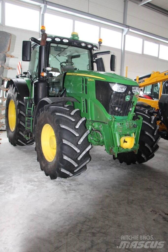 John Deere 6250 R Tractors