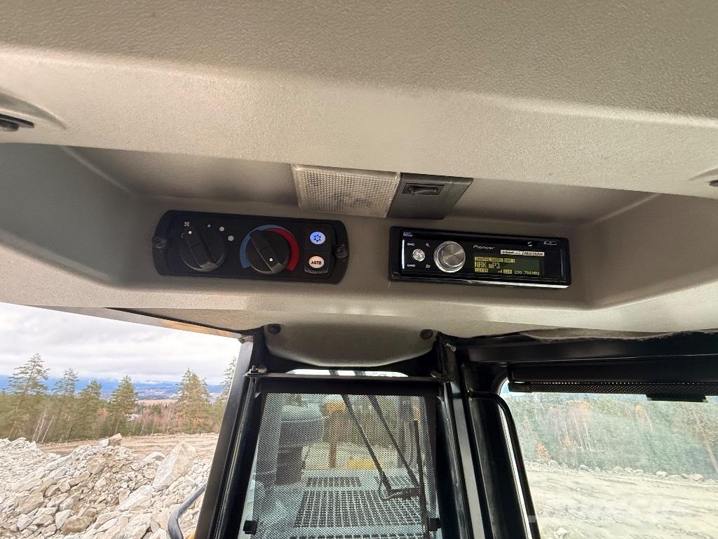 CAT D 8 T Crawler dozers