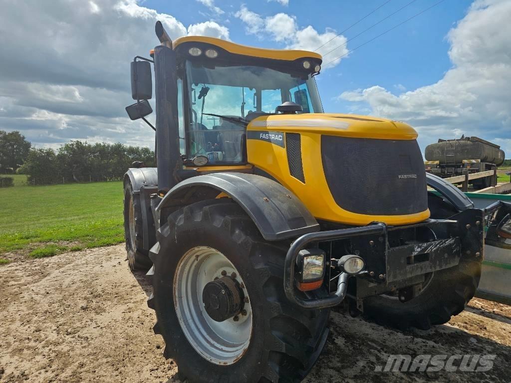 JCB Fastrac 3200 Tractors