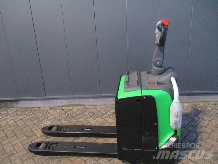 Cesab P320 Low lifter with platform