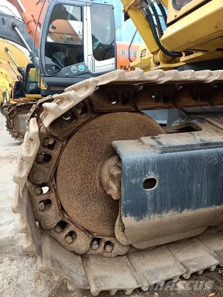 Komatsu PC400-7 Crawler excavators