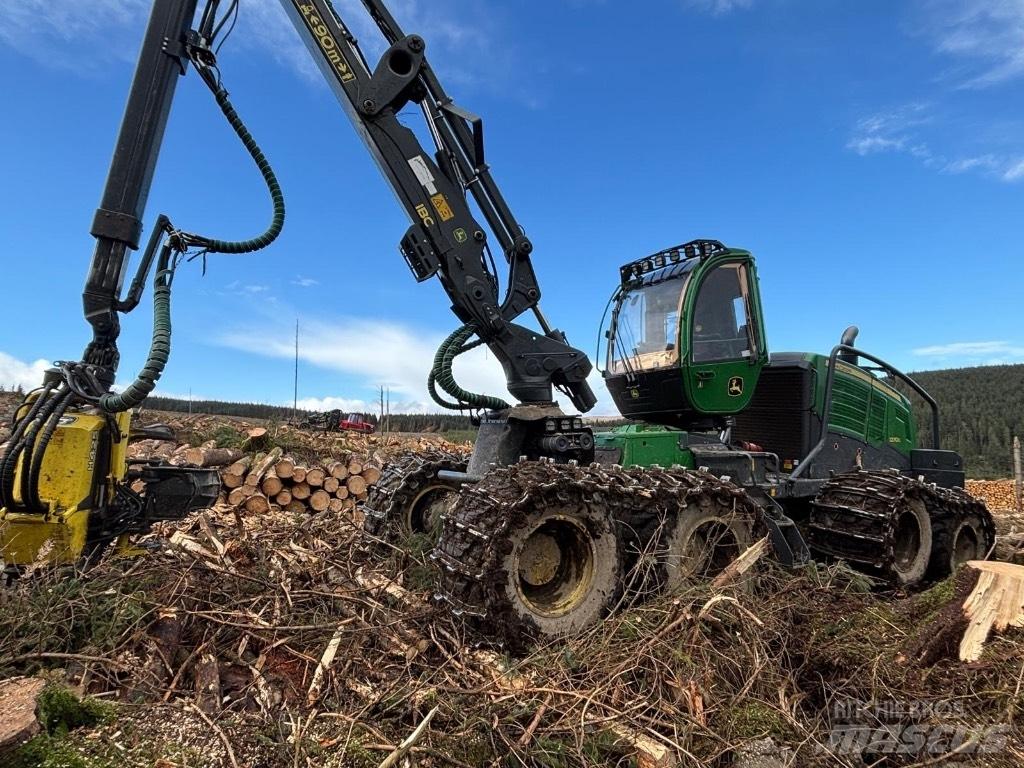 John Deere 1270G 8WD Harvesters