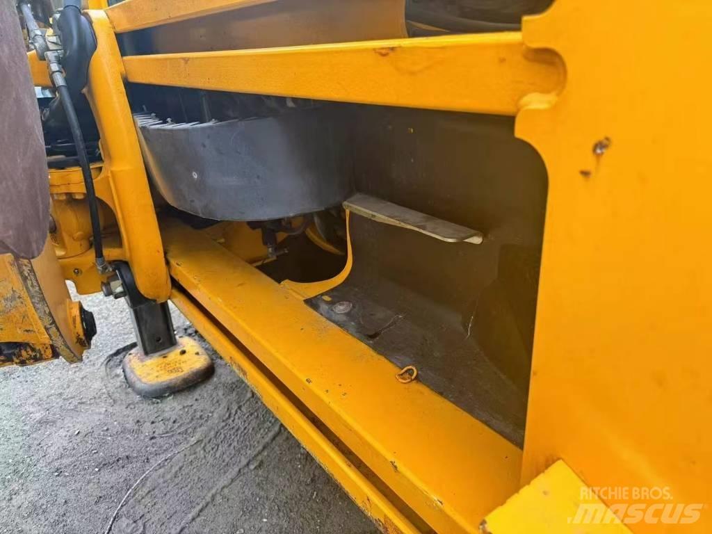 JCB 3 CX Backhoe loaders
