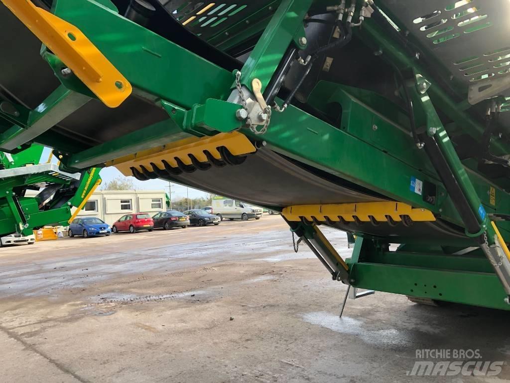 McCloskey S110 Mobile screeners
