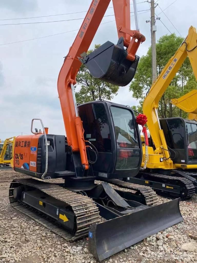 Hitachi zaxis70 Crawler excavators