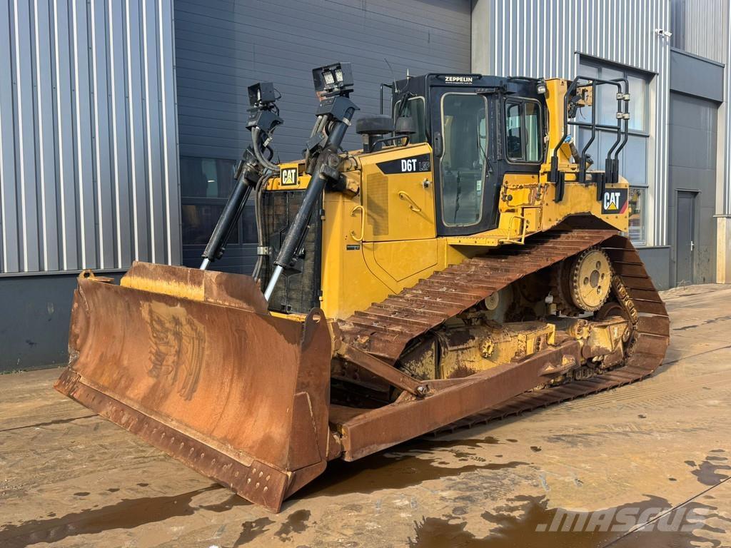 CAT D6T LGP Crawler dozers