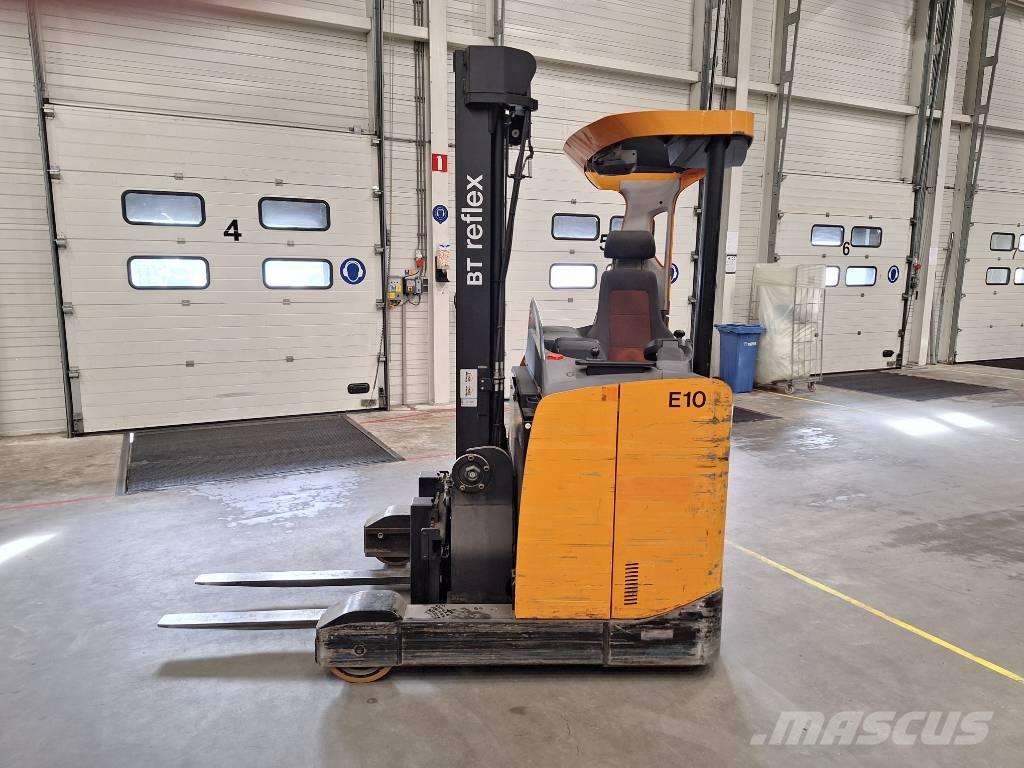 Toyota RRE140 Reach trucks