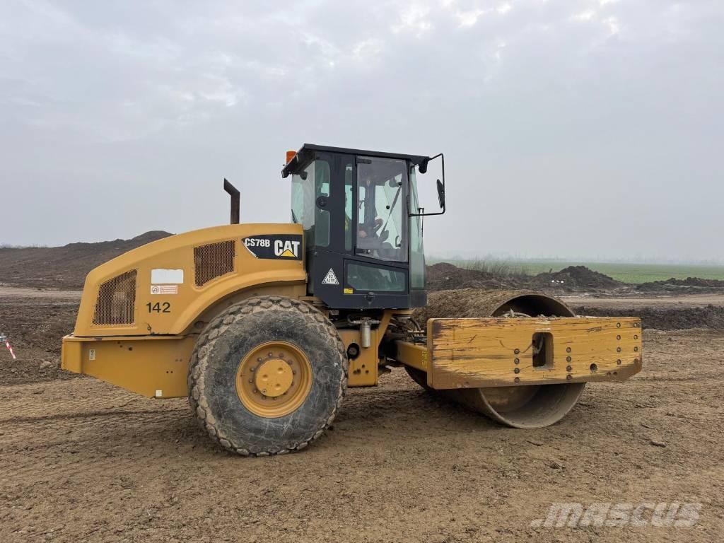 CAT CS 78 B Single drum rollers