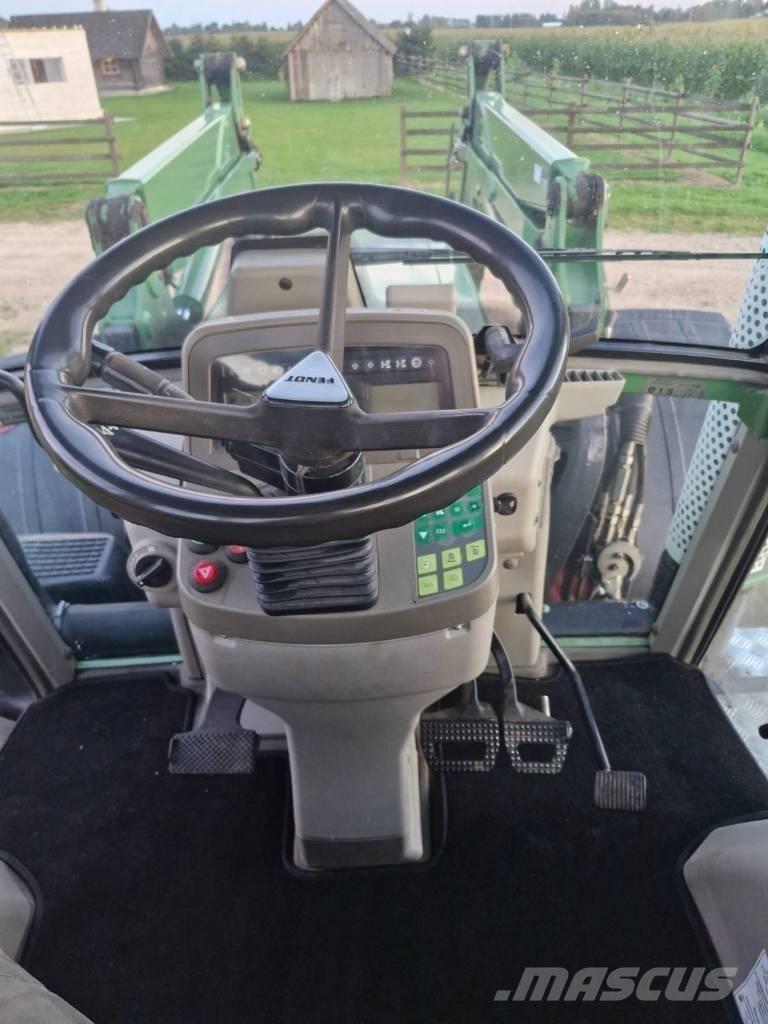 Fendt 820 Tractors