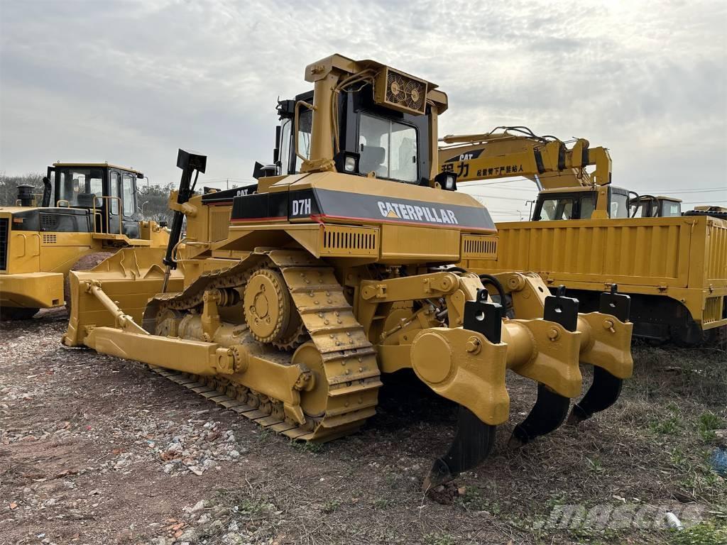 CAT D7H Crawler dozers