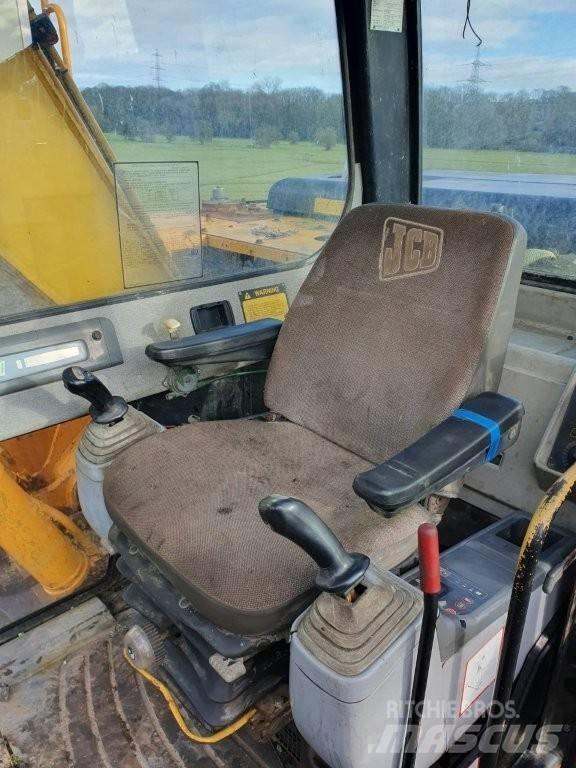 JCB JS 130 Crawler excavators