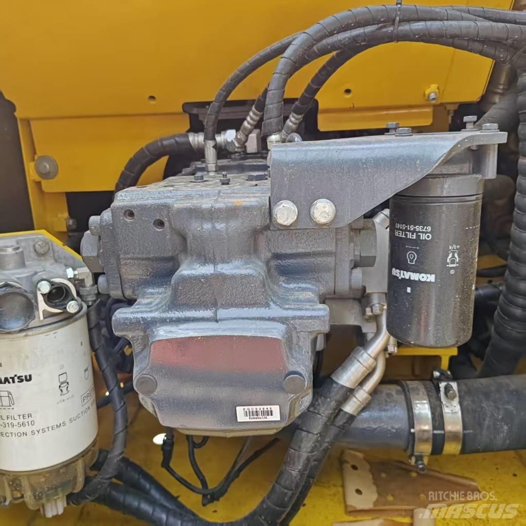 Komatsu PC 200-8 Crawler excavators