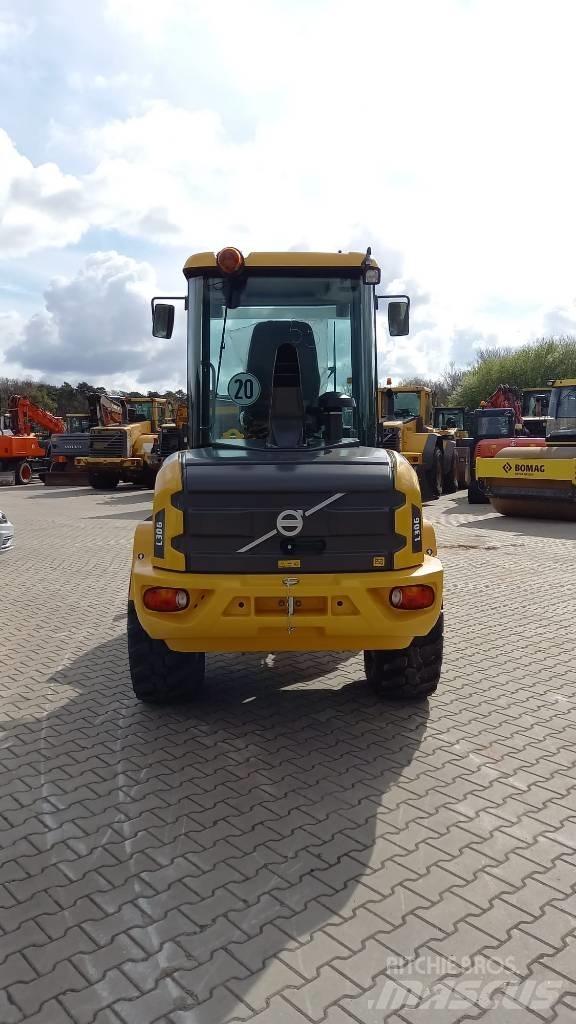 Volvo L 30 G Wheel loaders